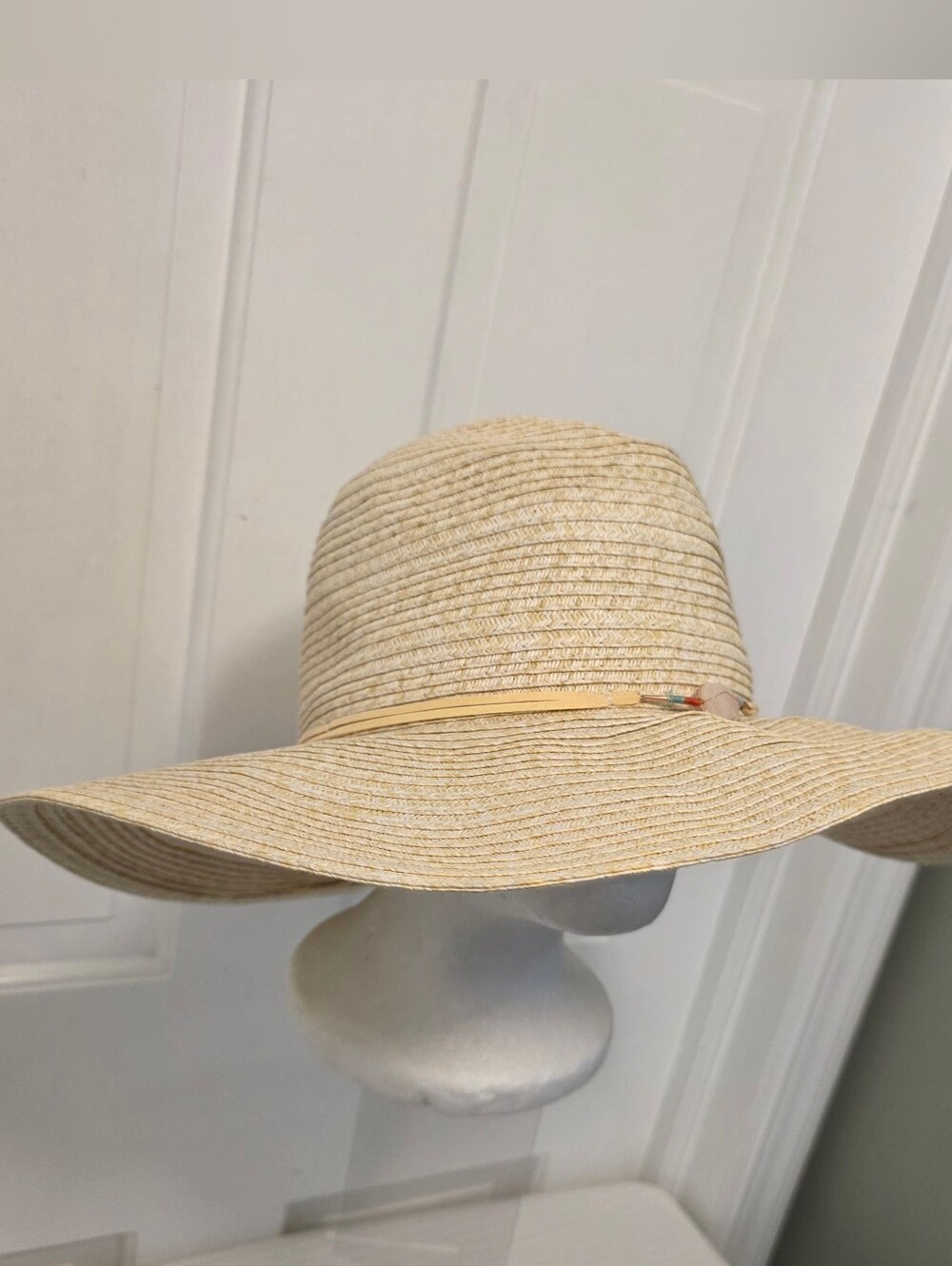 BCBGeneration Natural Straw Floppy Sun Hat with Wide Band, Resortwear, Stylish